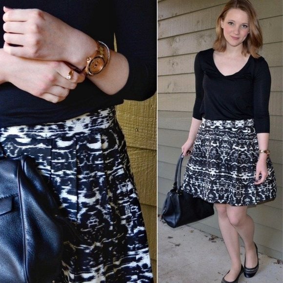J. CREW Mini Skirt Ikat Batik Print Pleated A Line Satin Black White XS Size 2 - Picture 3 of 7